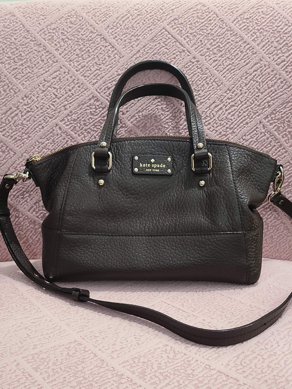 Kate spade brown pebbled leather Crossbody satchel with gold hardware